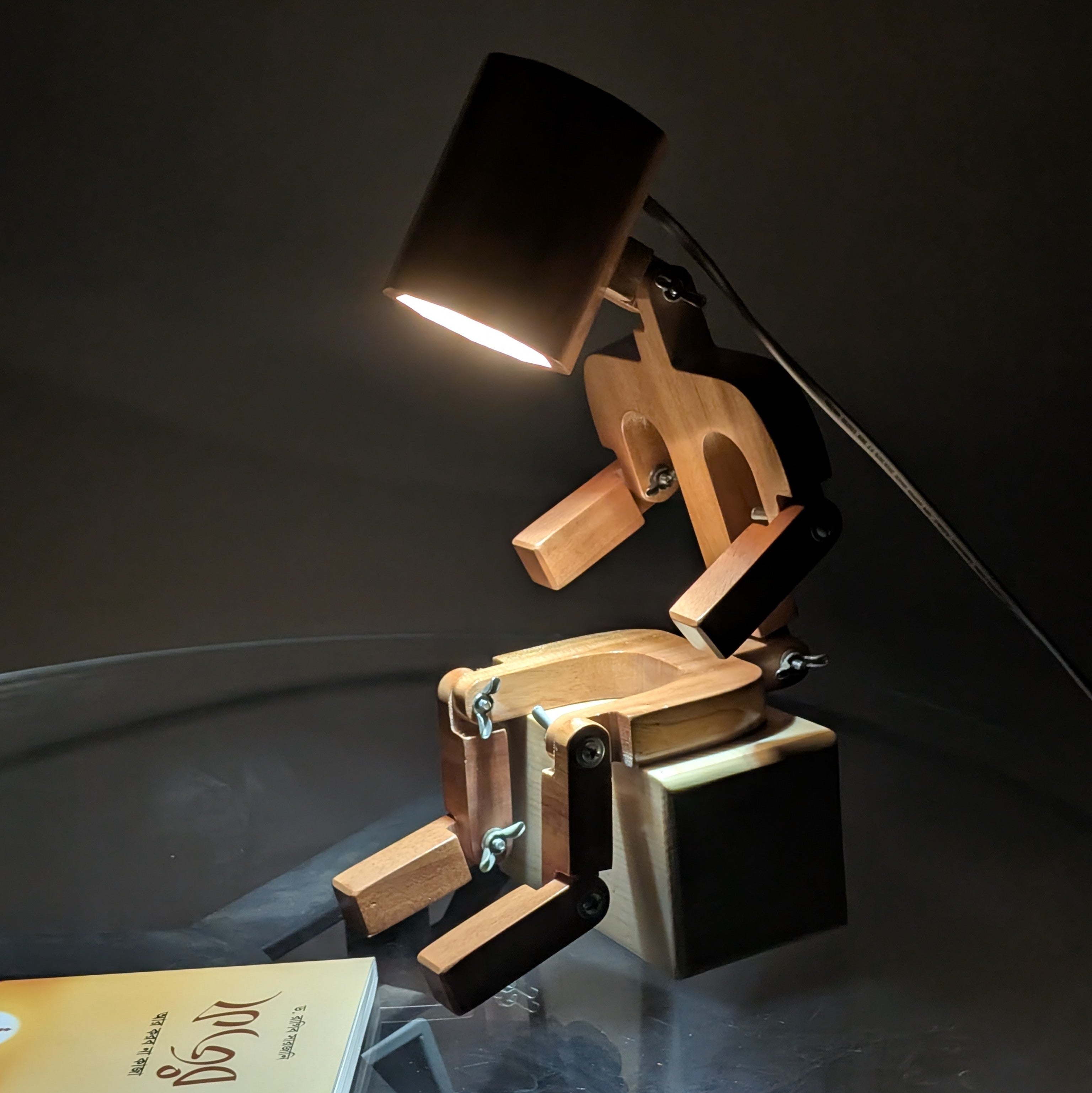 Sitting Robot Wooden Lamp